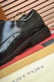 Picture of Louis Vuitton Shoes _SKU22516008SZ38-4413721